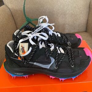 Nike Women Zoom Terra Kiger 5 Sneakers